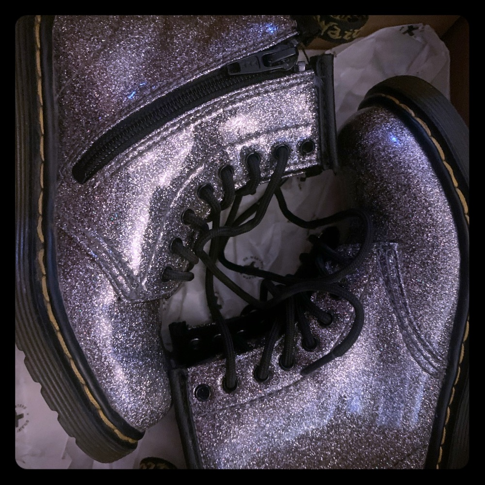 Girls Dr Martens Glitter Silver size 8